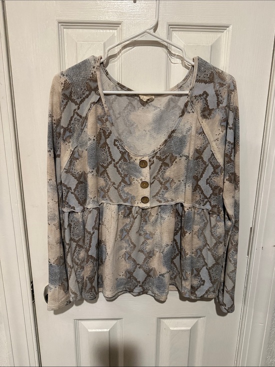 Peach Love California Tops - Peach Love California Blue & Brown Snake Print Long Sleeve Peplum Top